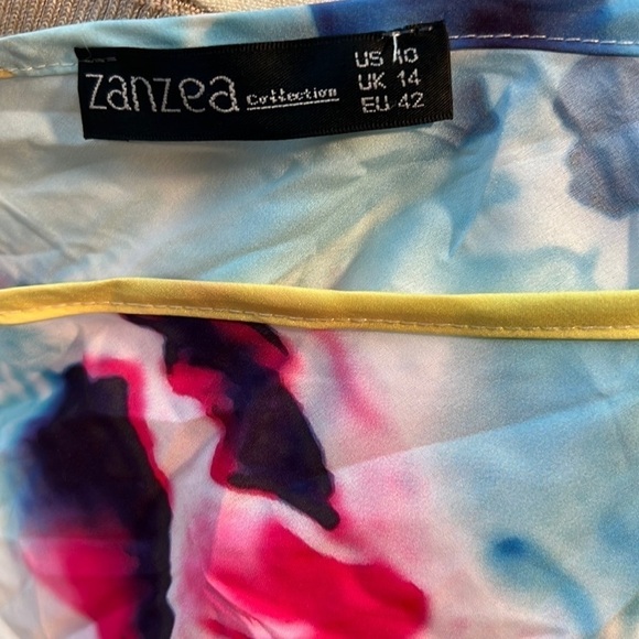 Zanzea, 10, Lightweight, Adjustable Straps, Pull-On, Excellent Condition! - Picture 9 of 9